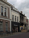 Kampen Oudestraat8 -  Oudestraat 8 (center, yellow), Kampen 
