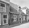 Overzicht voorgevel met reliÃ«f-voorstelling - Kampen - 20350385 - RCE -  Voormalig Bethelehemsvergadering: Overzicht voorgevel met reliÃ«f-voorstelling (opmerking: Gefotografeerd voor Monumenten In Nederland Overijssel, bladzijde 201) 