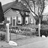 Ijzeren toegangshek - Staphorst - 20204088 - RCE -  Boerderij: ijzeren toegangshek 