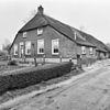 Voorgevel met nieuwe rechteraanbouw - Staphorst - 20204582 - RCE -  voorgevel met nieuwe rechteraanbouw 