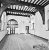 Interieur, overzicht secretarie met deur naar trappenhuis - Hasselt - 20000903 - RCE -  Stadhuis: Interieur, overzicht secretarie met deur naar trappenhuis 