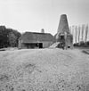 Overzicht kalkovencomplex met schachtoven en les- of blushuis - Hasselt - 20350587 - RCE -  Kalkovencomplex: Overzicht kalkovencomplex met schachtoven en les- of blushuis (opmerking: Gefotografeerd voor Monumenten In Nederland Overijssel) 