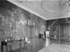 Interieur salon met wandtapijten - Windesheim - 20214662 - RCE -  Huis Windesheim: Interieur salon met wandtapijten (opmerking: In: Buiten ; 16 (1922), nr. 2, p. 16) 