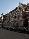 Drie woonhuizen in eclectische stijl met neo-renaissancistische, Art Nouveau- en Chaletstijl-elementen