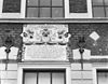 Gevelsteen voorgevel - Zwolle - 20230033 - RCE -  Vrouwenhuis: gevelsteen voorgevel 
