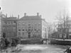 Overzicht met gracht - Amersfoort - 20010459 - RCE -  Huis Van Cohen: Overzicht met gracht (opmerking: In: Buiten ; 16(1922), nr. 21, p. 251) 