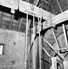 Interieur- detail van het westelijk tredrad - Amersfoort - 20009048 - RCE -  Koppelpoort: Interieur: detail van het westelijk tredrad 