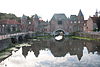 Koppelpoort01 -  De Koppelpoort is een stadspoort in Amersfoort. Het is een combinatie van een land- en waterpoort. 