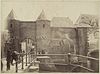 Zicht op landpoort en deel waterpoort veldzijde - Amersfoort - 20320788 - RCE -  Koppelpoort: Zicht op landpoort en deel waterpoort veldzijde (opmerking: Lantaarnplaatje 3.054) 