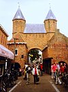 Kamperbinnenpoort Amersfoort -  The Kamperbinnenpoort, a city gate in the Dutch city of Amersfoort.  De Kamperbinnenpoort in de binnenstad van Amersfoort.