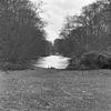 Overzicht van het park met beek achter het huis - Baarn - 20027155 - RCE -  Groeneveld: Overzicht van het park met beek achter het huis 