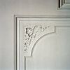 Interieur begane grond, gang, detail stucplafond bij trappenhuis - Baarn - 20338520 - RCE -  Villa Pera: Interieur begane grond, gang, detail stucplafond bij trappenhuis 