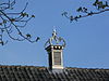 Vinkeveen, Baambrugse Zuwe, woonhuis, detail ventilatieschoosteen -img5651 -  Vinkeveen, Baambrugse Zuwe 1-3 --- Versierde ventilatie schoorsteen. 