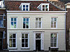 Huis met kroonlijst