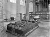 Interieur, grafmonument van de Heren van IJsselstein - IJsselstein - 20119831 - RCE -  Nederlands Hervormde Kerk: Interieur, grafmonument van de Heren van IJsselstein (opmerking: In: Buiten ; 14(1920), nr. 47, p. 556) 