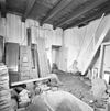 Interieur tijdens verbouwing met balken plafond en consolen - Hekendorp - 20337305 - RCE -  Interieur tijdens verbouwing met balken plafond en consolen 