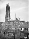 Kerk, vanuit het zuid-oosten, tijdens de restauratie - Rhenen - 20186240 - RCE -  Cunerakerk En Toren: kerk, vanuit het zuid-oosten, tijdens de restauratie 