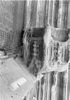 Portaal, detail beeldhouwwerk - Rhenen - 20186278 - RCE -  Cunerakerk En Toren: portaal, detail beeldhouwwerk 