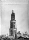 Toren vanuit het zuid-westen - Rhenen - 20186091 - RCE -  Cunerakerk En Toren: Toren vanuit het zuid-westen (opmerking: Fotonummer 1963) 