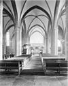 Kerk, interieur naar het oosten - Rhenen - 20186186 - RCE -  Cunerakerk En Toren: kerk, interieur naar het oosten 