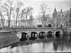 Voorzijde met brug - Breukelen - 20041920 - RCE -  Nijenrode: voorzijde met brug 