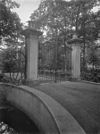 Ingangshek - Breukelen - 20041916 - RCE -  Nijenrode: Ingangshek (opmerking: In; Buiten ; 9(1915), nr. 2, p. 18) 