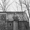 Borstbeeld in de tuin - Loenen aan de Vecht - 20141353 - RCE -  Huis Bijdorp: borstbeeld in de tuin 