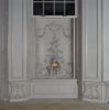 Interieur, wand met reliÃ«f in de tuinzaal