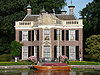 Nieuwersluis Rijksstraatweg 24.JPG -  Rijksmonumenten in Nieuwersluis, hoofdgebouw van de buitenplaats Rupelmonde.  Monumental buildings in Nieuwersluis, Netherlands 