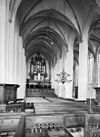 Interieur naar het westen - Utrecht - 20233917 - RCE -  Sint Jacobskerk Of Jacobi Kerk: interieur naar het westen 