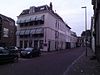 Begijnehof Utrecht 02 -  Huis van drie bouwlagen, met afgeplat schilddak