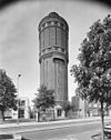 Exterieur OVERZICHT WATERTOREN NAAR ONTWERP VAN W.K. DE WIJS (1916-1918) - Utrecht - 20339930 - RCE -  Watertoren: Exterieur OVERZICHT WATERTOREN NAAR ONTWERP VAN W.K. DE WIJS (1916-1918) (opmerking: Monumenten In Nederland UTRECHT, BLADZIJDE 280) 