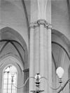 Kapiteel zevende zuid zuil van het westen vanuit het zuiden gezien - Utrecht - 20233755 - RCE -  Buur Kerk En Toren: kapiteel zevende zuid zuil van het westen vanuit het zuiden gezien (opmerking: Fotonummer 9384) 