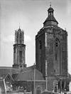 Kerk naar het westen met Domtoren - Utrecht - 20233699 - RCE -  Buur Kerk En Toren: kerk naar het westen met Domtoren 
