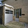 Garagedeur en voordeur - Utrecht - 20340447 - RCE -  Woonhuis Architect Sybold Van Ravesteyn: Garagedeur en voordeur 