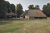 Overzicht gebouwen vanaf het land