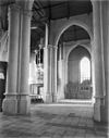 Interieur naar het zuid-westen - Vianen - 20241812 - RCE -  Nederlands Hervormde Kerk: interieur naar het zuid-westen 