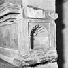 Interieur detail altaarretabel rechterzijde - Vianen - 20241866 - RCE -  Nederlands Hervormde Kerk: interieur detail altaarretabel rechterzijde 