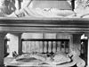 Interieur, grafmonument Reinoud van Brederode en Philippote van der Marck, benedengedeelte - Vianen - 20241839 - RCE -  Nederlands Hervormde Kerk: Interieur, grafmonument Reinoud van Brederode en Philippote van der Marck, benedengedeelte 