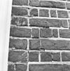 Exterieur VOORGEVEL, INGEHAKTE VOEGEN EN TEVEEL TIJDENS DE RESTAURATIE GEVOEGDE VOEGEN - Vianen - 20297940 - RCE -  Exterieur VOORGEVEL, INGEHAKTE VOEGEN EN TEVEEL TIJDENS DE RESTAURATIE GEVOEGDE VOEGEN 