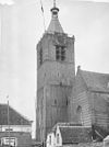 Kerk vanuit het zuid-westen - Vianen - 20241799 - RCE -  Nederlands Hervormde Kerk: kerk vanuit het zuid-westen 