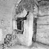 INTERIEUR, MUUR TUSSEN CEL HH 0.10 EN HH 0.11, TRALIEVENSTER - Woerden - 20283107 - RCE -  Kasteel Woerden: INTERIEUR, MUUR TUSSEN CEL HH 0.10 EN HH 0.11, TRALIEVENSTER 
