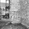 INTERIEUR, DERDE VERDIEPING, SCHOORSTEEN MET KAPCONSTRUCTIE C.Q. VLOERCONSTRUCTIE (GEBOUW DD) - Woerden - 20283124 - RCE -  Kasteel Woerden: INTERIEUR, DERDE VERDIEPING, SCHOORSTEEN MET KAPCONSTRUCTIE C.Q. VLOERCONSTRUCTIE (GEBOUW DD) 