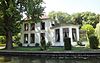 Eldorado (Oostdam, Woerden) -  Villa Eldorado (1842) aan de Oostdam 13 te Woerden, gezien vanaf het jaagpad ten zuiden van de Oude Rijn. 