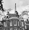 Het afhalen van de schoorsteenkappen - Zeist - 20221626 - RCE -  Schellingerhuis: het afhalen van de schoorsteenkappen 