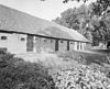 Overzicht schuur bij de boerderij (vanaf de boomgaard) - Ellewoutsdijk - 20001491 - RCE -  Zorgwijk: Overzicht schuur bij de boerderij (vanaf de boomgaard) 