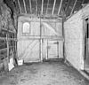 Interieur, schuurgedeelte, ingangsdeuren - 20000829 - RCE -  Interieur, schuurgedeelte, ingangsdeuren 