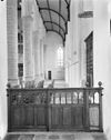 Interieur zuider zijbeuk vanuit het westen - Kapelle - 20123955 - RCE -  Nederlands Hervormde Kerk: interieur zuider zijbeuk vanuit het westen 