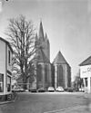 Exterieur van toren vanuit Ooststr. - Kapelle - 20123934 - RCE -  Nederlands Hervormde Kerk: exterieur van toren vanuit Ooststr. 