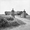 Het hof Zandvoort, gezien vanaf de weg - Middelburg - 20158296 - RCE -  Zandvoort: Het hof Zandvoort, gezien vanaf de weg 